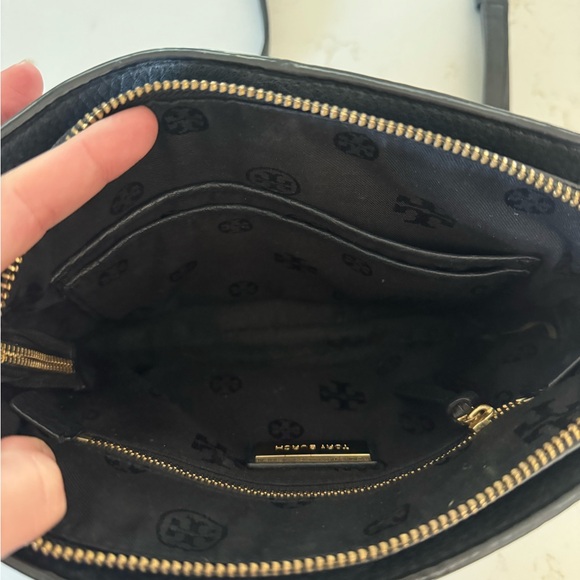 Tory Burch satchel 🖤 - Picture 10 of 12